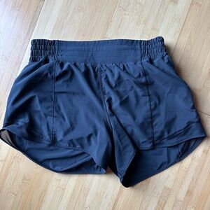Lululemon Hotty Hot Lined Short, 4” w/ Mesh Reflective Detail in Black